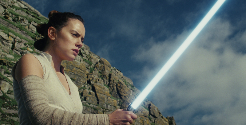 Illustration for article titled The 24 Biggest Questions We Have After Seeing Star Wars: The Last Jedi